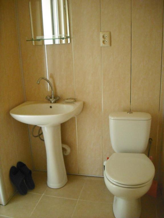 Guest House Econom Mtsʼkhetʼa Стая снимка
